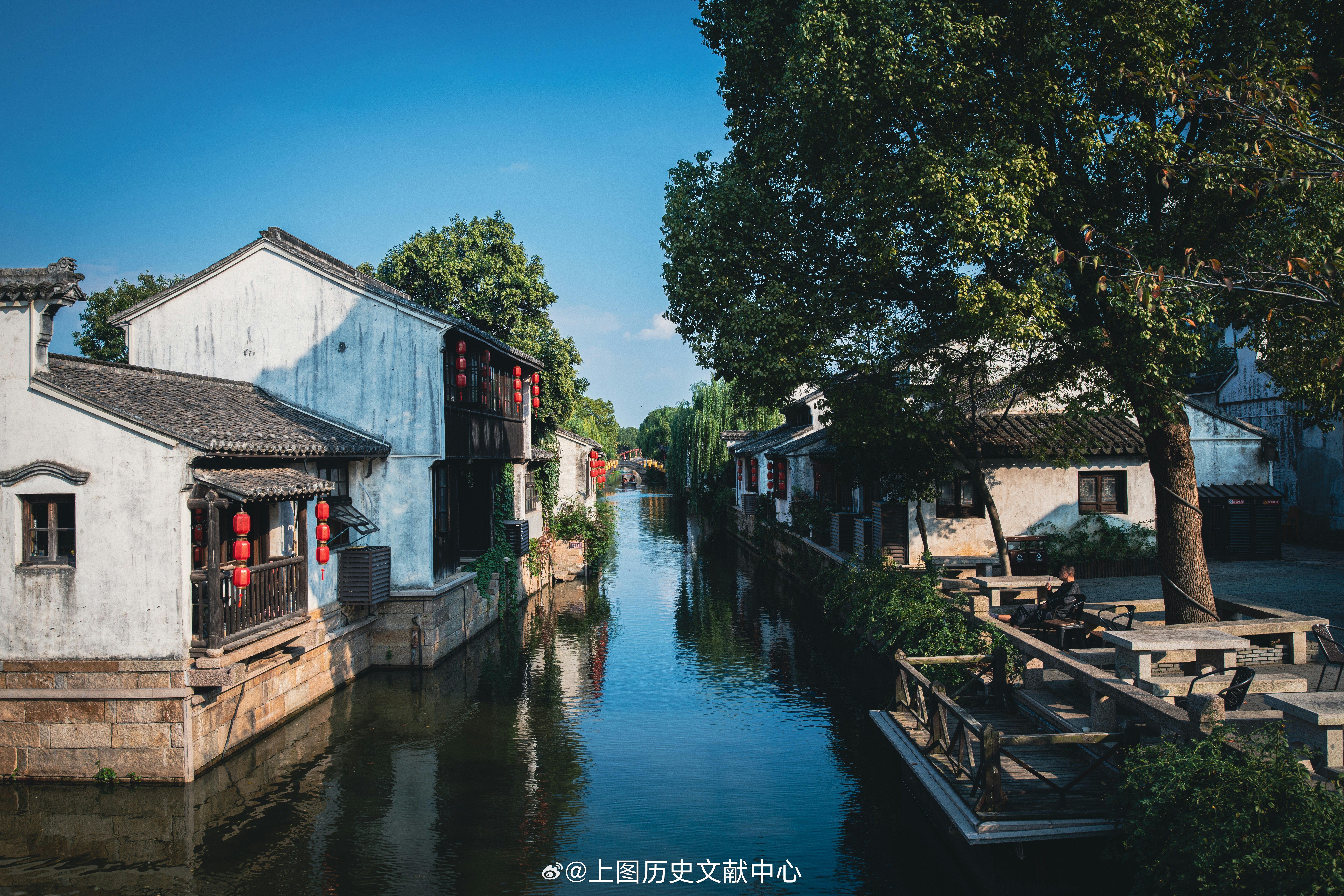 #江南岁时记#谷雨（二）上海本地话里有“孵茶馆”的说法，用一个“孵”字突出了喝茶