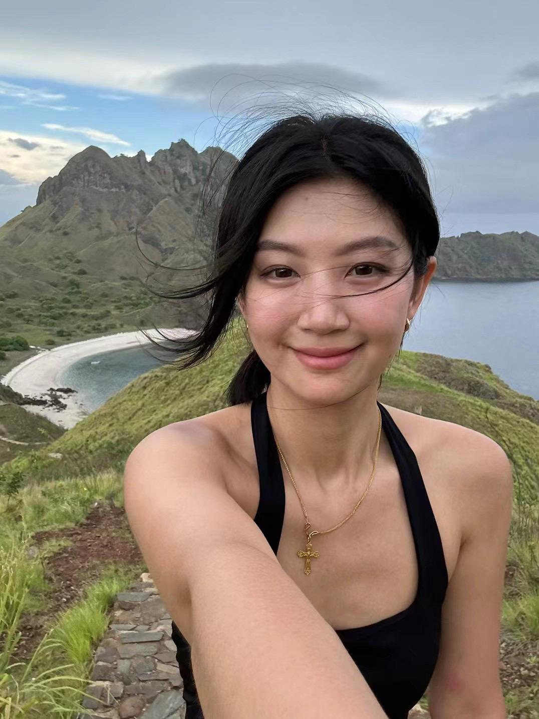 我跋涉 生命就随我流动。