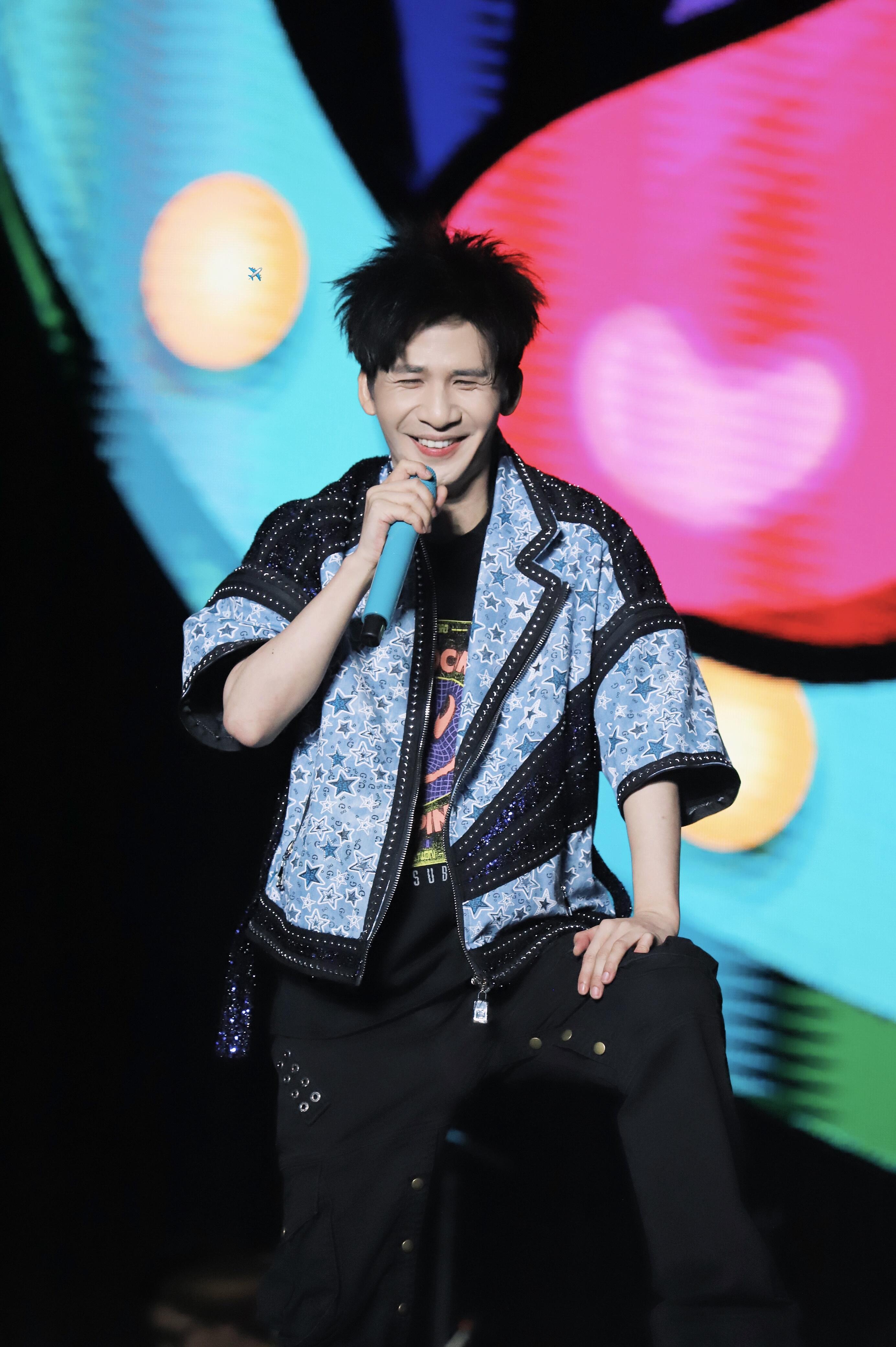 大张伟付航净说些粉丝爱听的话谁懂啊！大张伟+付航简直是粉丝嘴替天花板✨今夜喜友秀