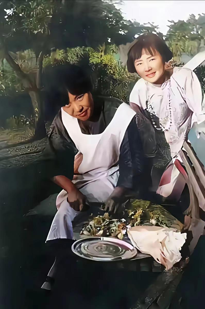 冰心和林徽因原本是闺蜜，后来为何“反目”越走越远？两人家世相近，都有留学经历和过