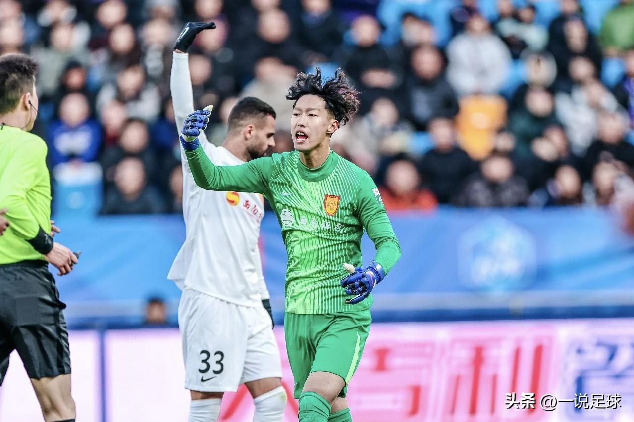 姚浩洋屡献神扑，力助重庆0比0客场战平天津！

下午进行的天津VS重庆的中超首轮