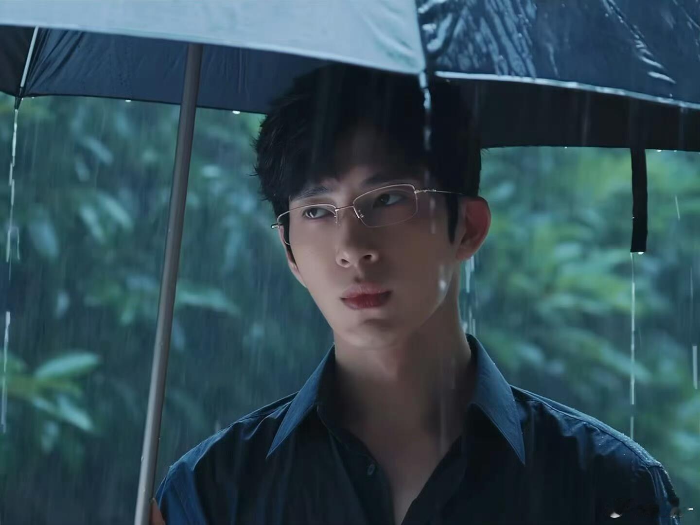 井柏然的权威我后知后觉 江寒声在浴室发抖，我在屏幕外发抖。井柏然用一场戏告诉我：