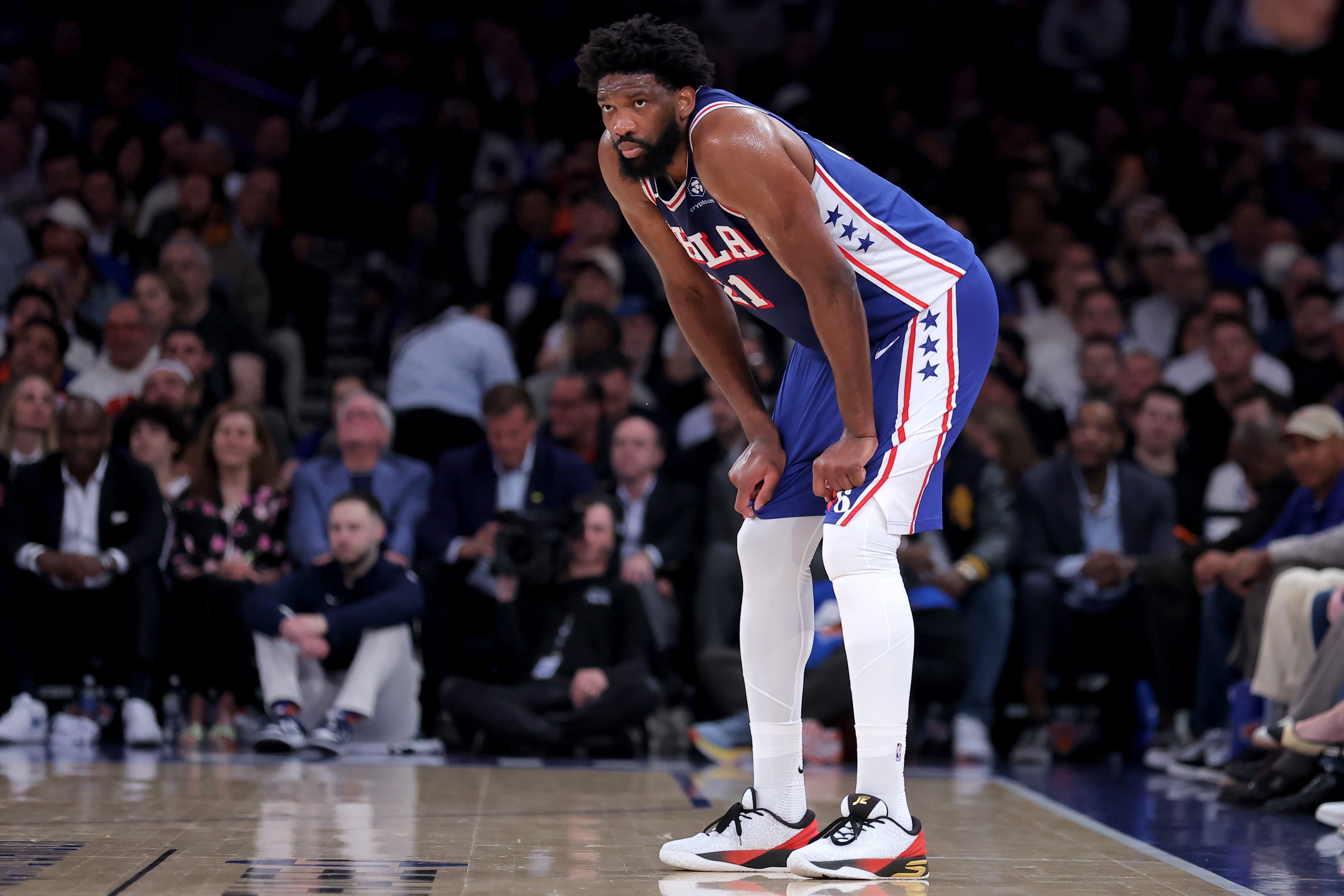 【🏀恩比德季后赛困境：0-3落后，东决梦难圆💔】NBA季后赛激战正酣，76人