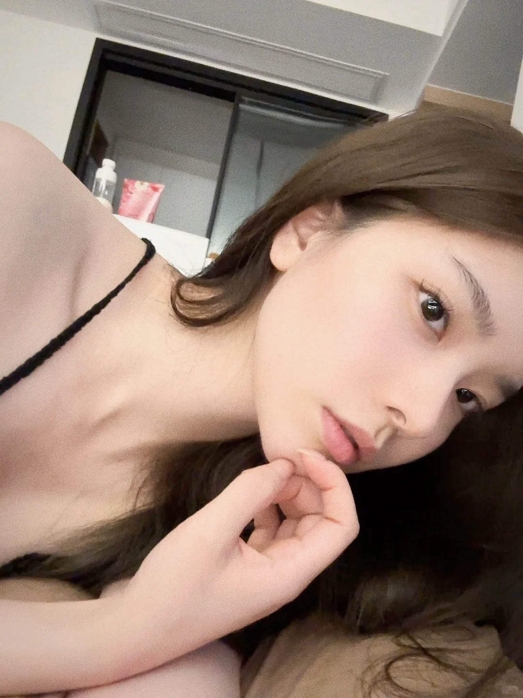 夏天配冷色调自拍🤳