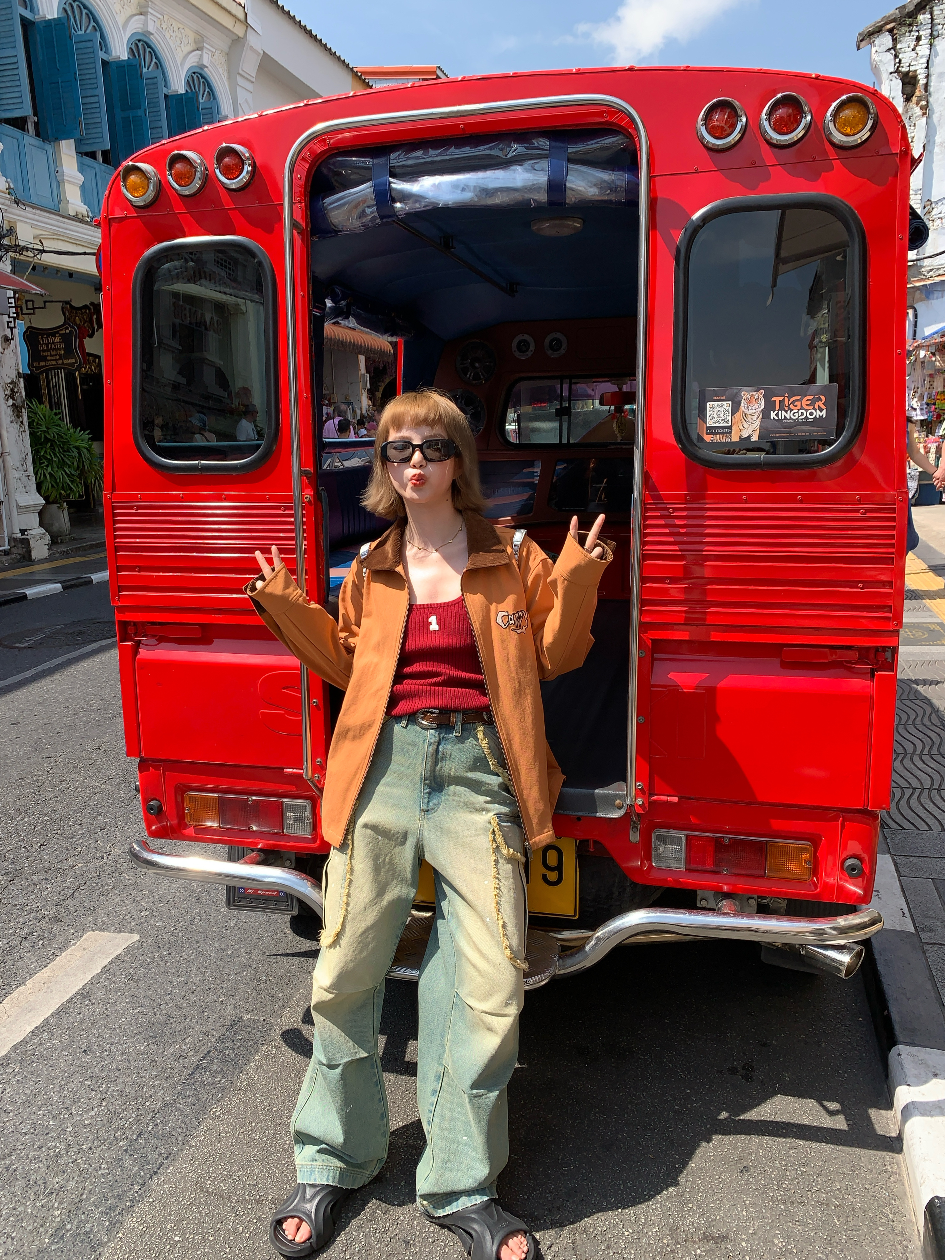 人手两件的小背心推荐一下哈 定染的🍒车厘子红 很显白哦！奶白色内搭刚需 好价囤