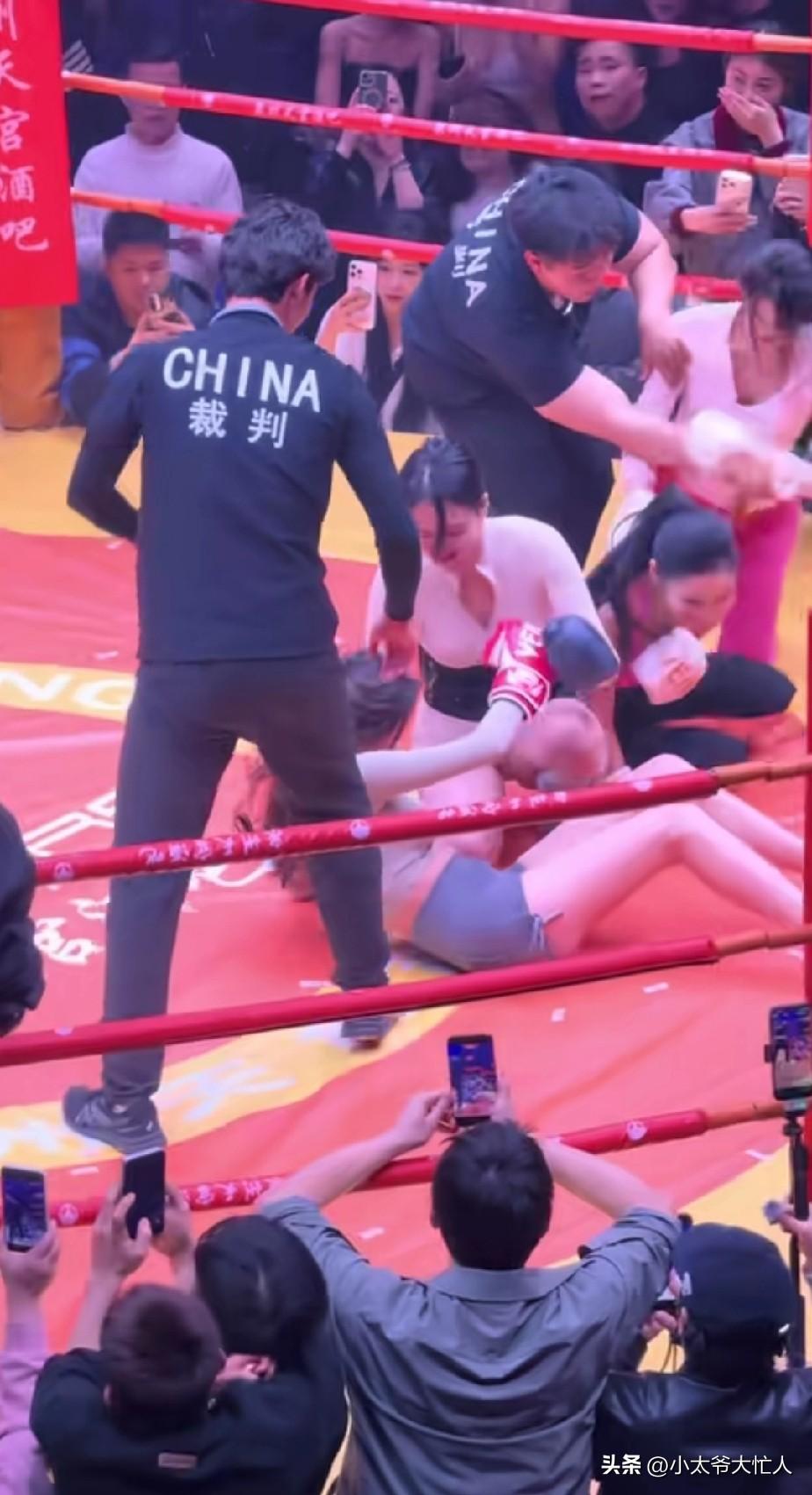 这种美女拳击比赛是打给谁看的，这个赛道有流量呀！拳击本来就小众，穿着瑜伽裤的拳击