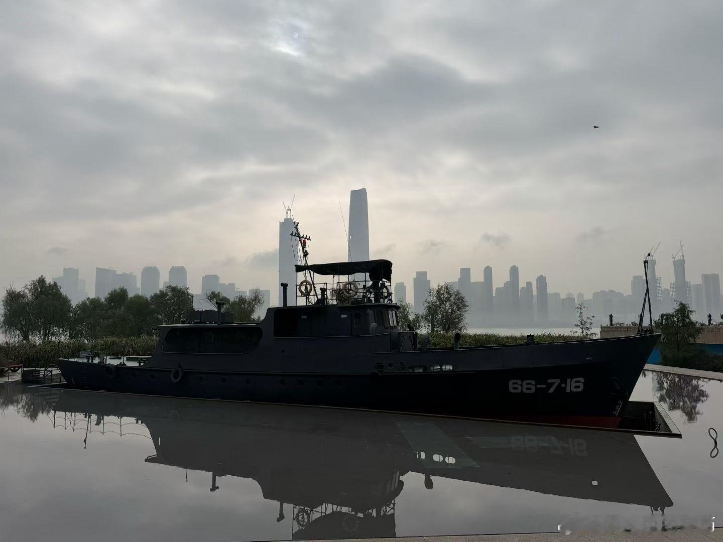 早安[太阳]，各位大佬们，起来吃早茶啦~ ​​​