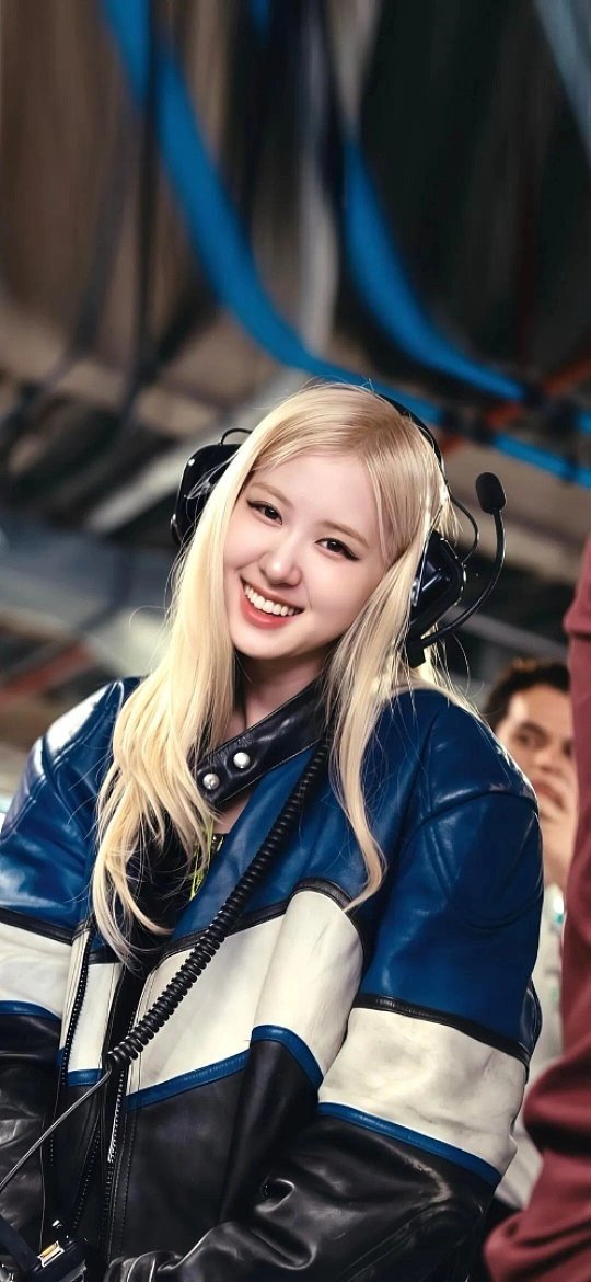 朴彩英MAMA最佳女solo恭喜朴彩英斩获MAMA最佳女solo！这是实力与坚守