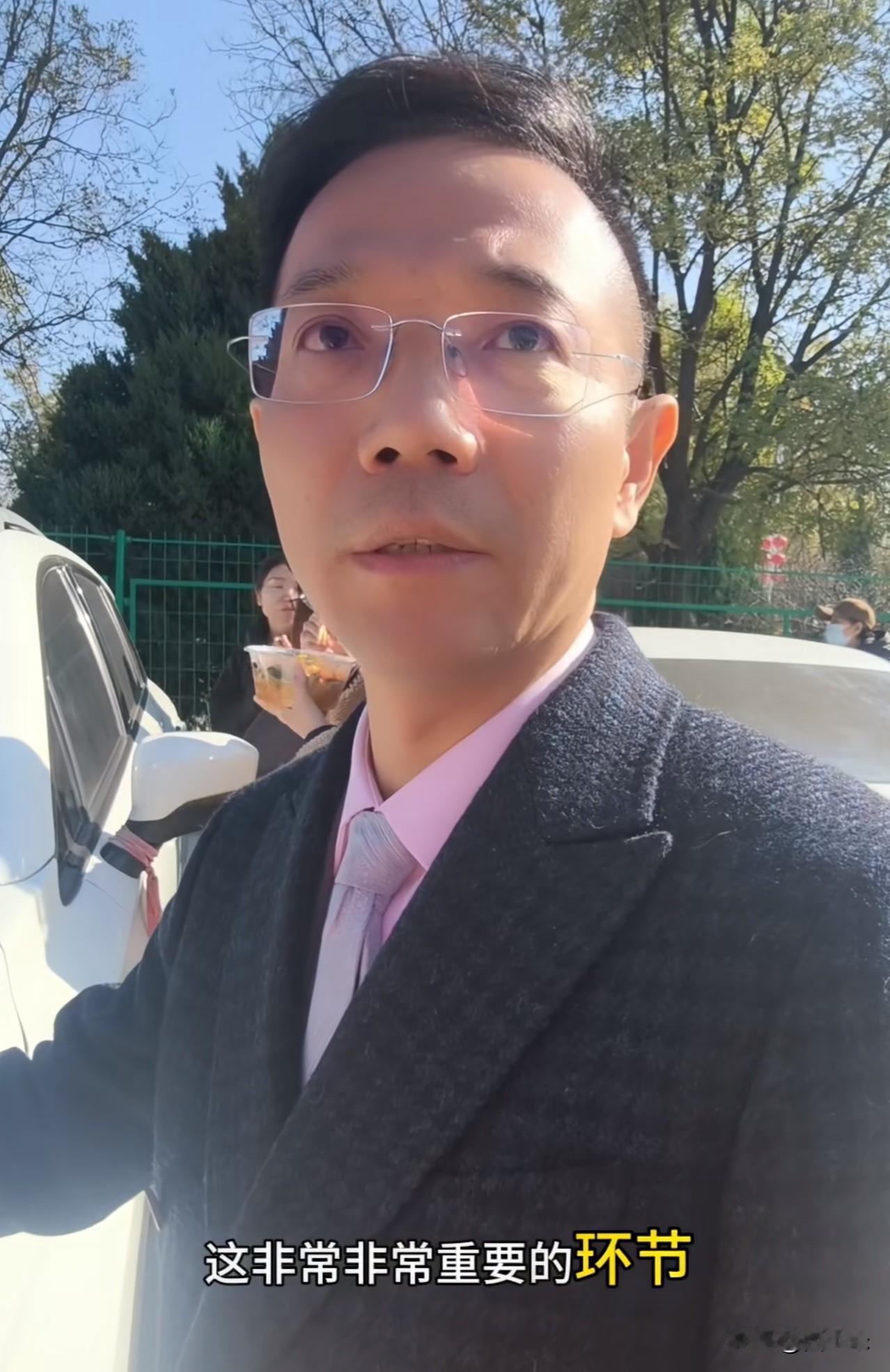 李圣律师本身就是一名优秀的辩护律师，在本案中，他发挥的淋漓尽致，他抓住了本案的每