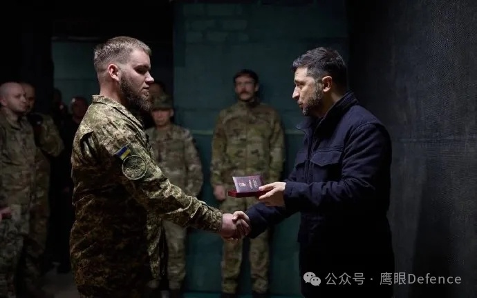 烽火问鼎计划 乌军第7快速反应军发言人谢尔盖·奥基舍夫带来了好消息，“防御部队已