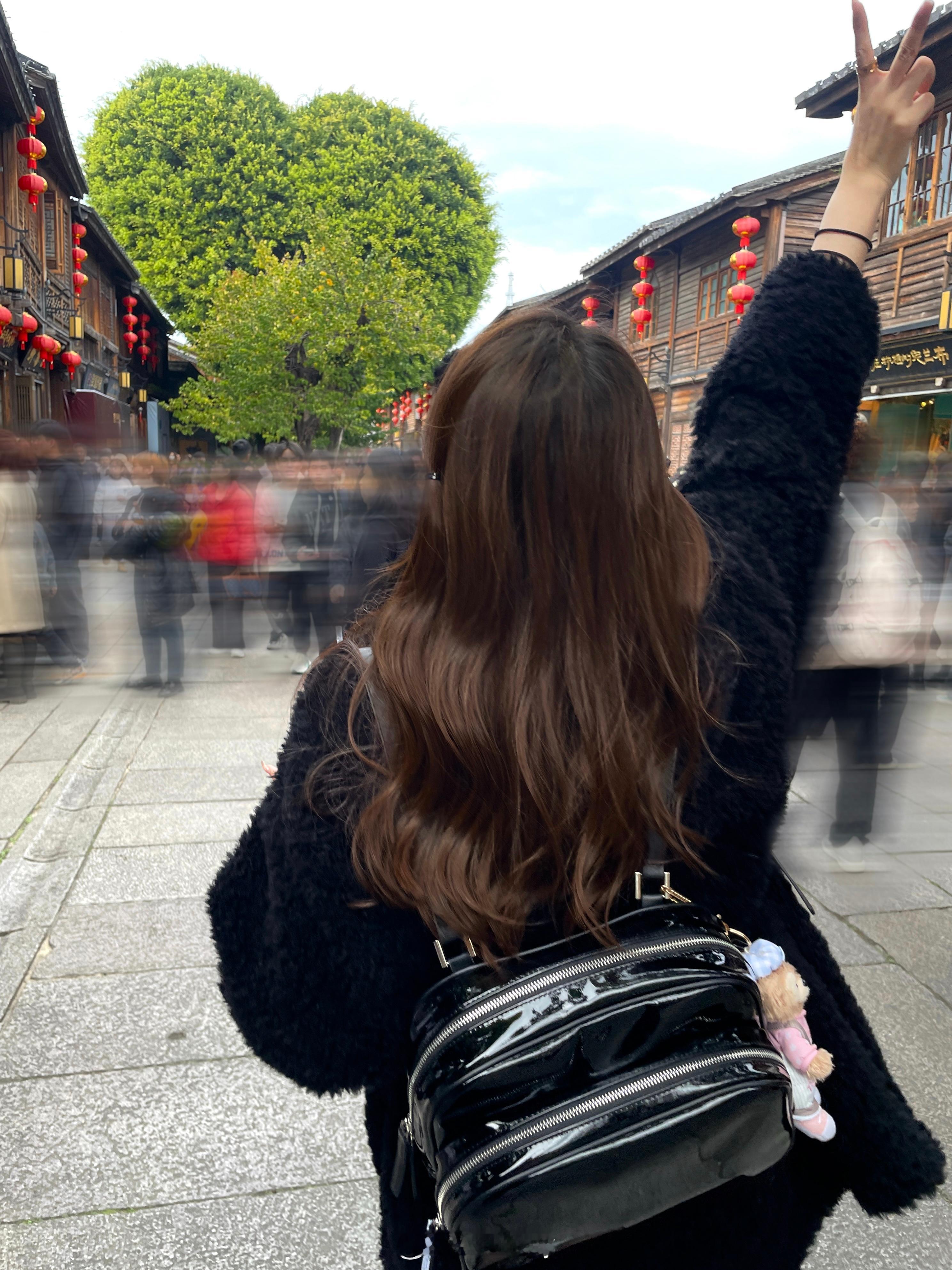 虎纠City walk✨🌳  ​​​  ​​​  ​​​