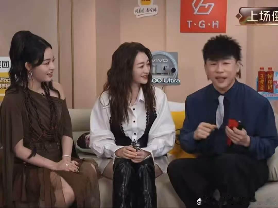 胡彦斌让李小冉好好听真歌手唱歌 胡彦斌贴脸李小冉心愿便利贴歌手直播谁能想到胡彦斌