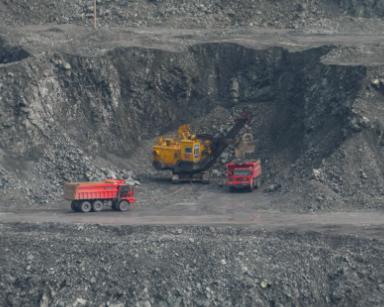 谁能想到，困扰我们几十年的铁矿石难题，竟然在撒哈拉沙漠被彻底破解。
 
2月1日