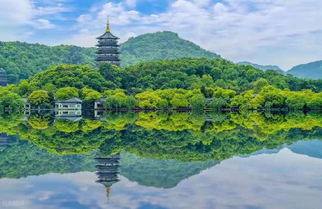 我在西湖，现在36℃