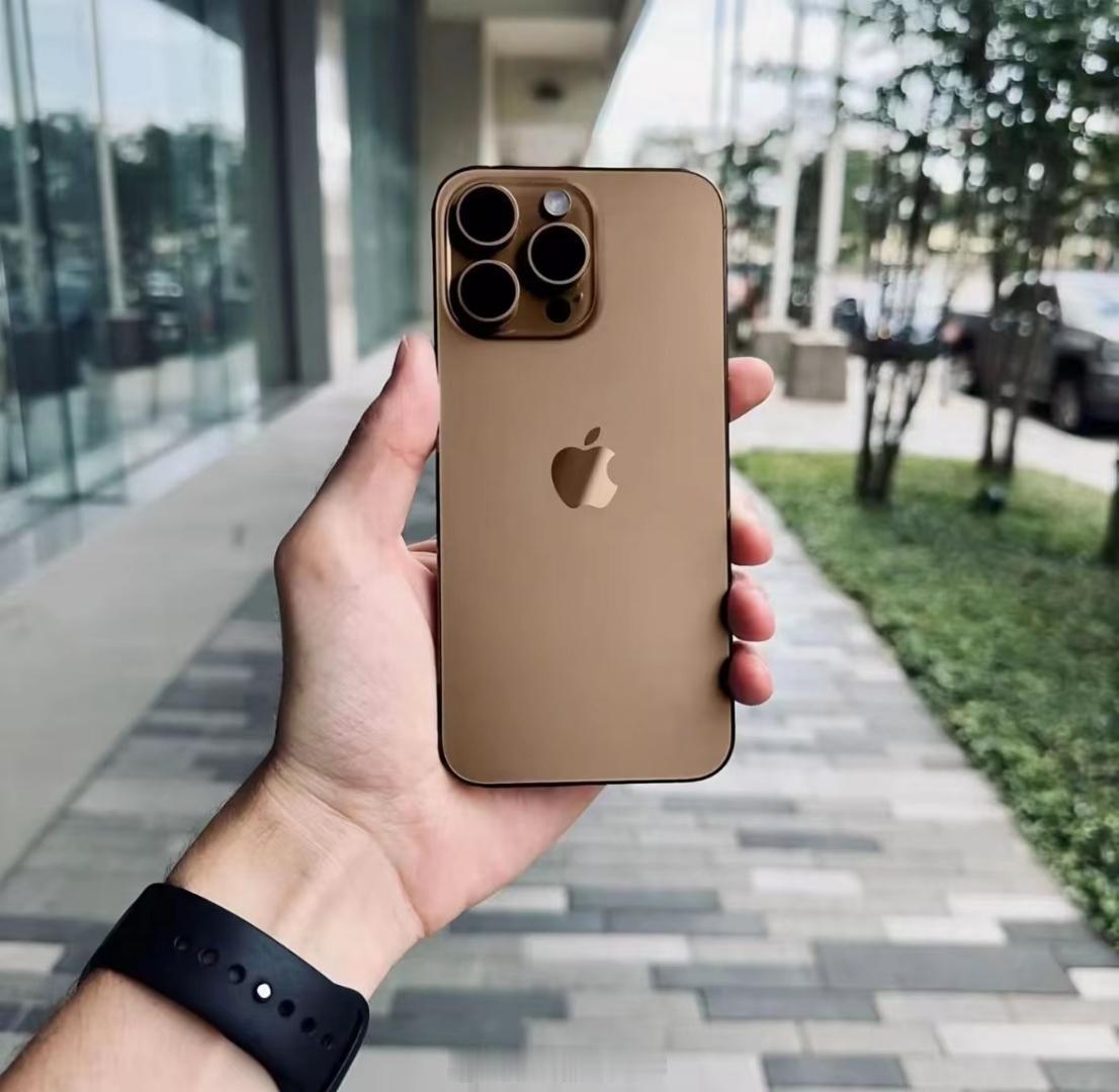 #iPhone16Pro古铜色渲染图曝光#给大家看一眼，这就是iPhone16 