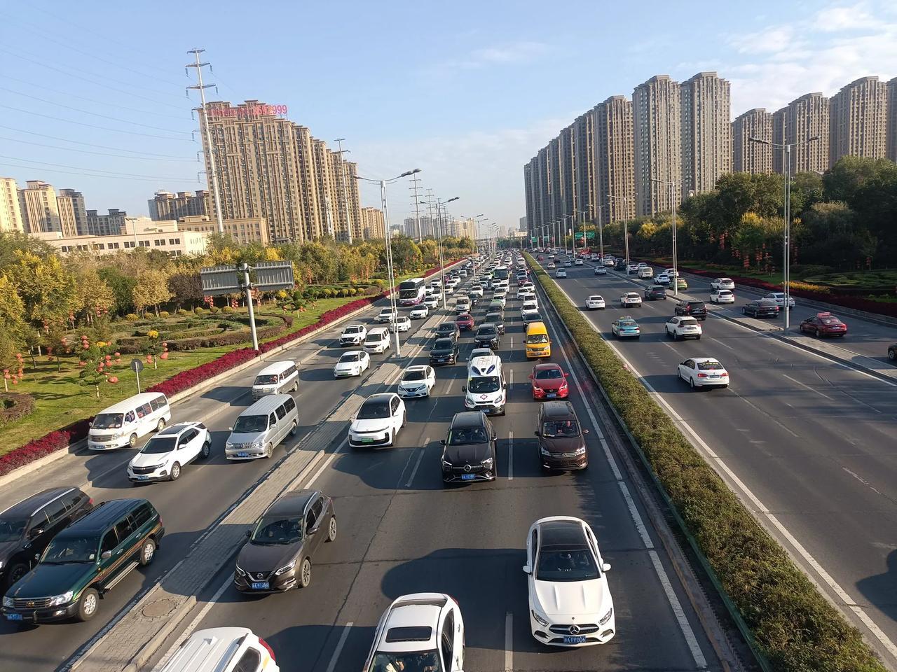 乌鲁木齐财政收入增长出色！

乌鲁木齐2025年财政收入完成409.23亿元、增