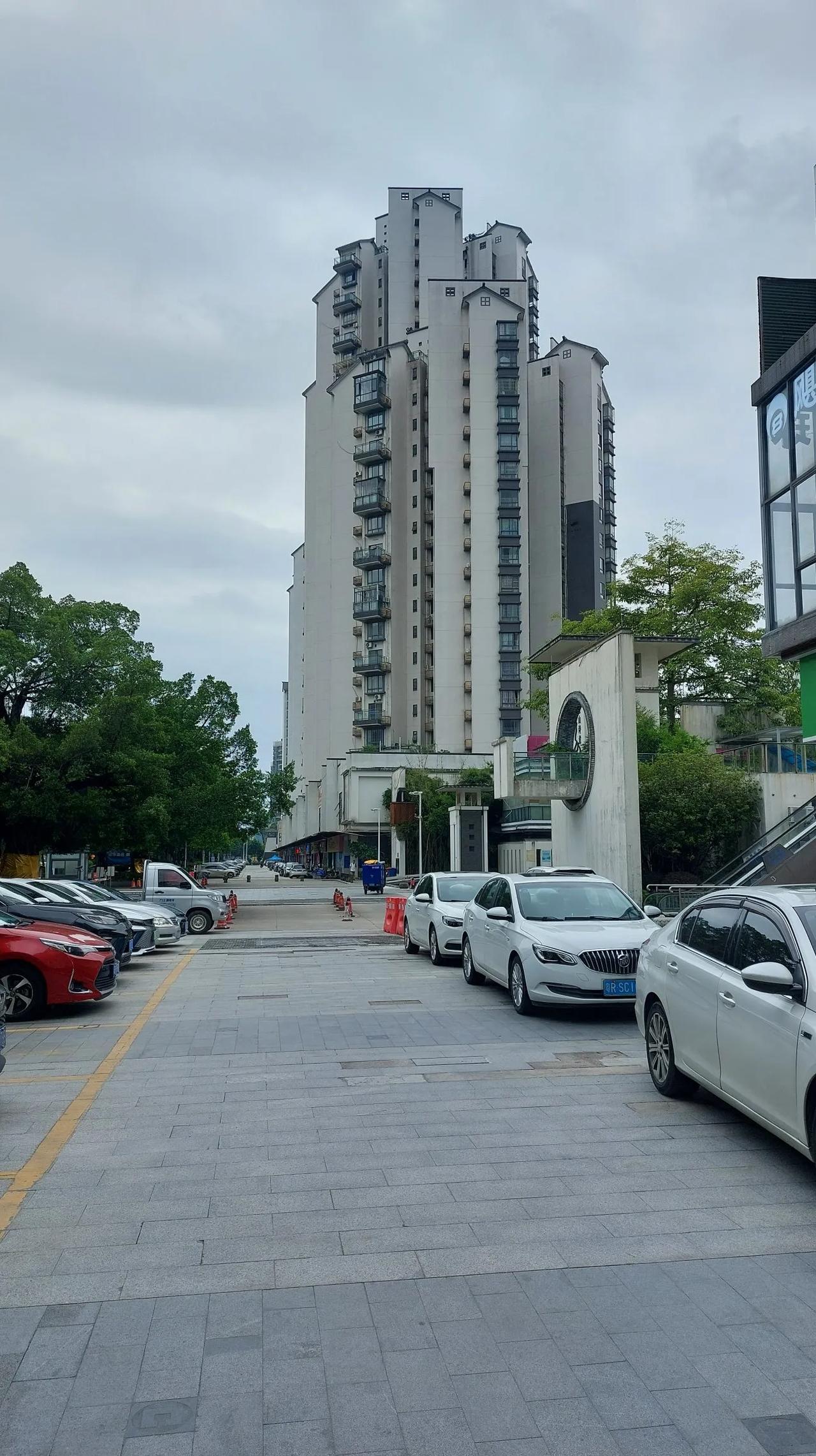清远市经济发展：经济发展则来源于生活方式，消费和生产的产品及服务类型的多样化，因