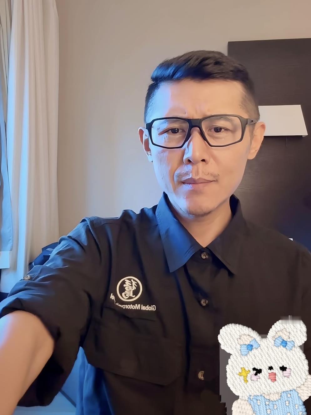 连麦男孩： 大冰叔，是这样，我去年刚高考完跟您连过麦，您可能没印象。那时候我说我
