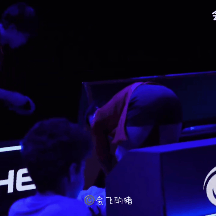 真的好自然好自然好自然[可怜]超级细心的小女孩准备好鼻炎专用纸巾[苦涩] ​​​