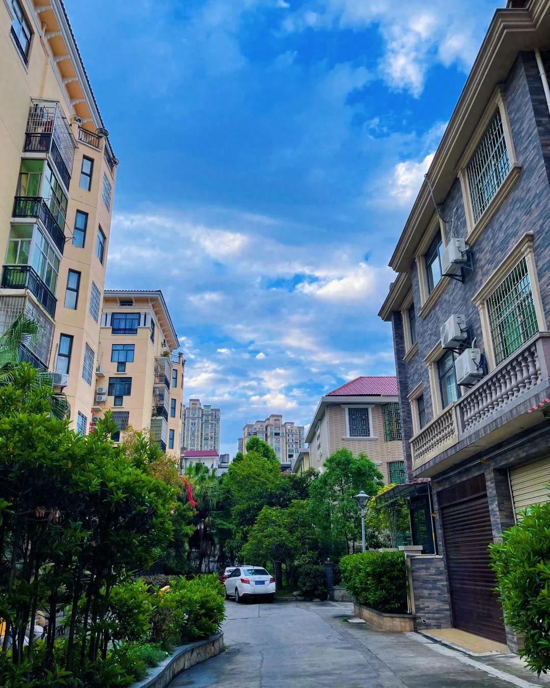 房产证名字不算数？2025新规看出资还贷说话

以前结婚就盯着房产证加名，觉得写