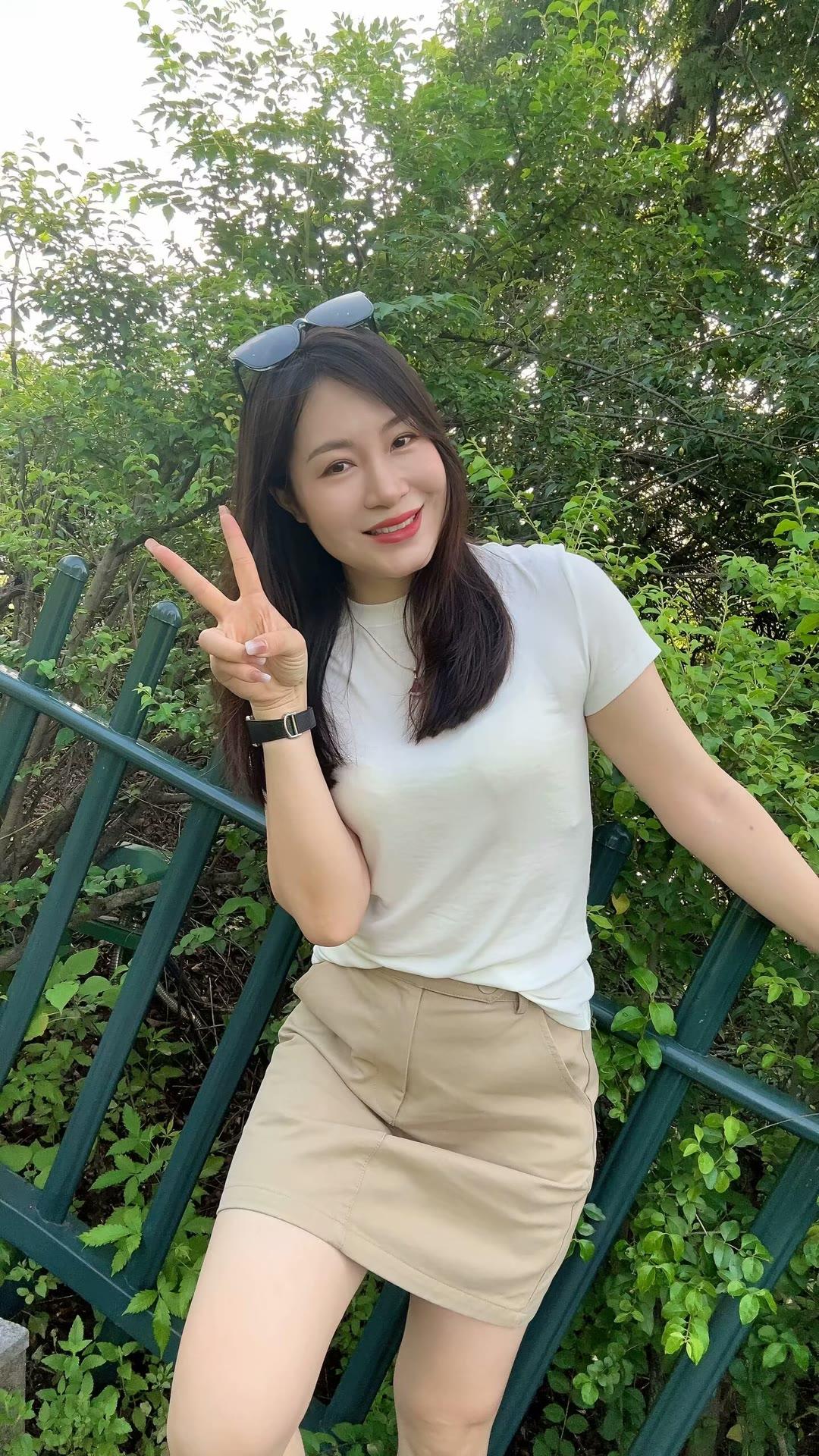 微胖身材怎样避开勒肉的造型?