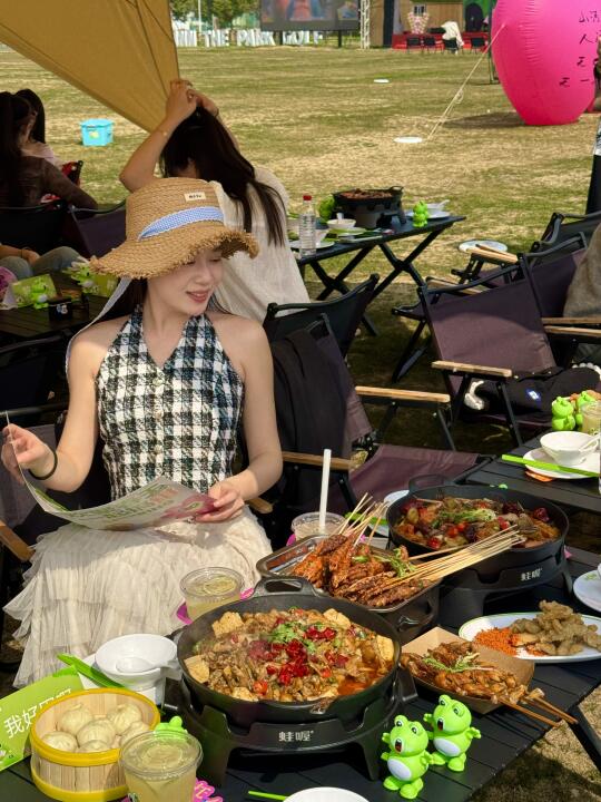 私藏🏕️太湖边露营吃牛蛙撸串太chill了