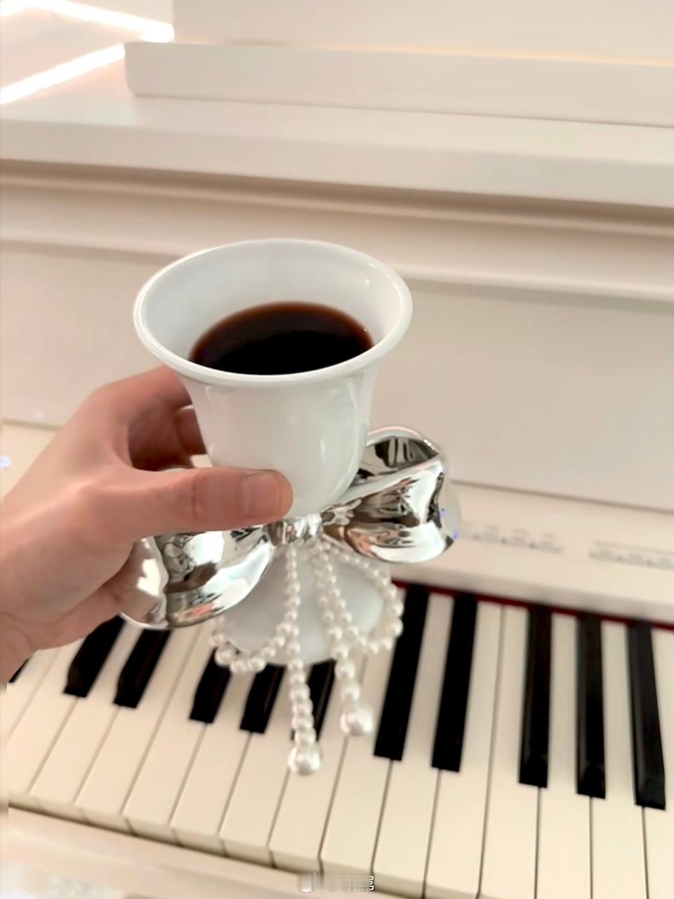 翻了翻发现晨宇发了这么多就没有重复过的杯子🙉每次都能收到一个没见过的杯子☝🏻