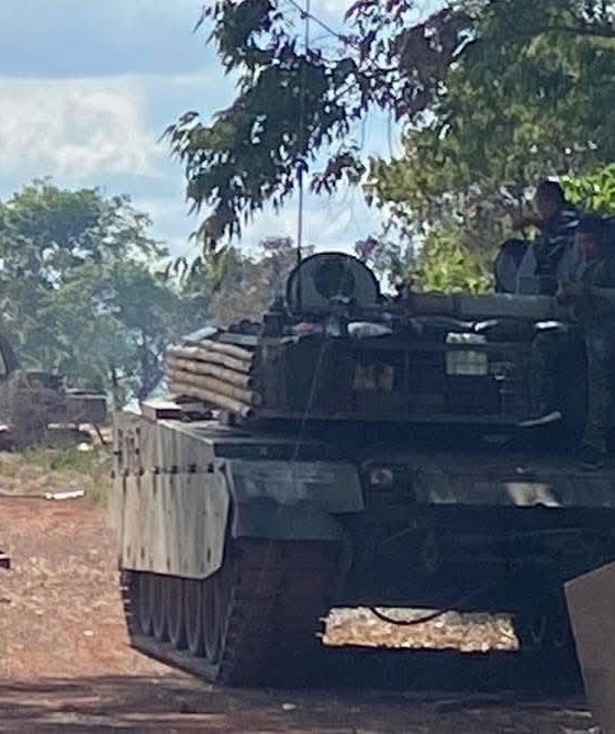 🔻VT-4 + 竹子装甲。🔻第三世界的藤甲兵战术真的有点东西的。热点现场海外