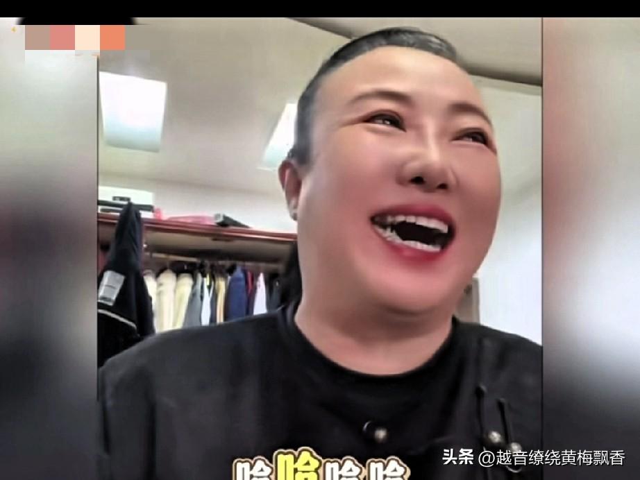 《乡村爱情》中刘能老婆的扮演者孙立荣，每次开直播的时候都会有人攻击她，并且出言不