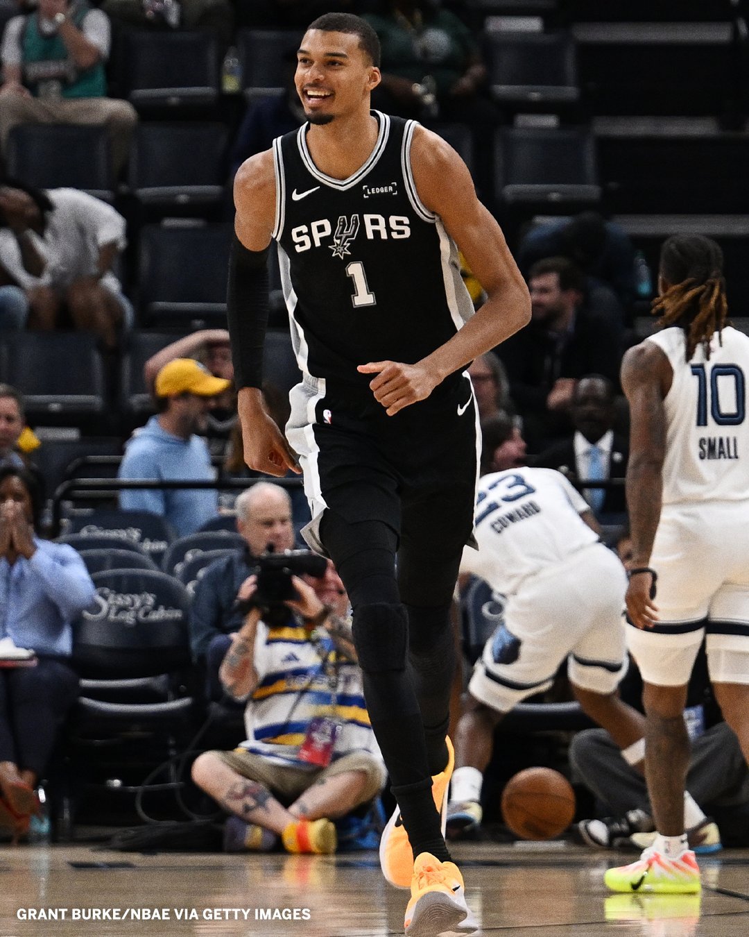 文班亚马本赛季第5次半场5+封盖 其他球员本赛季合计4次nba