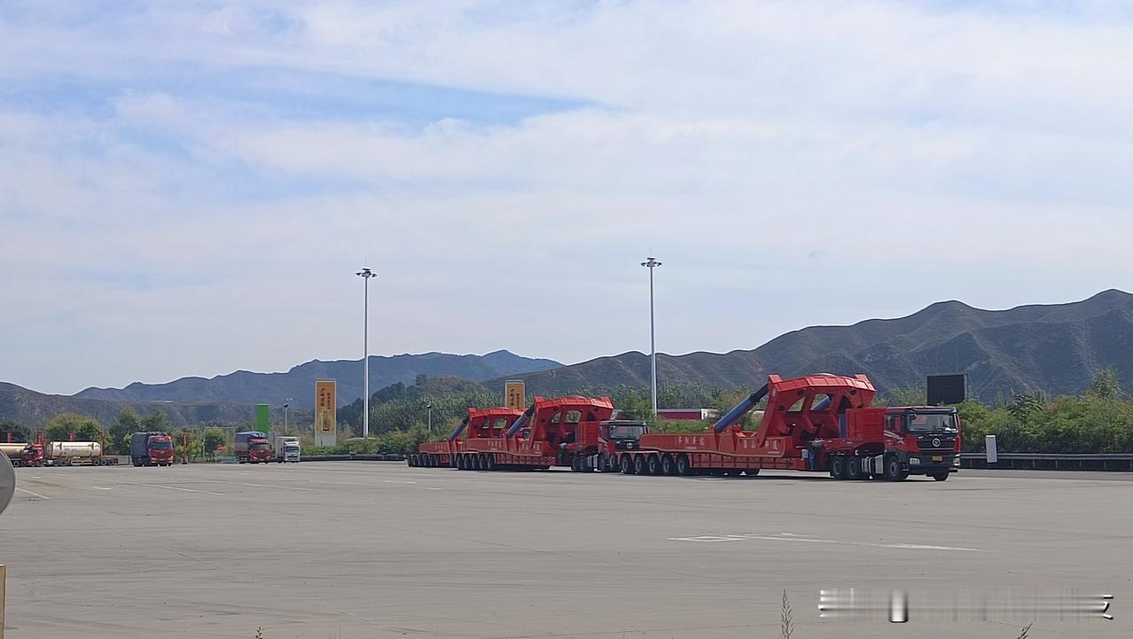 涞源县位于河北省保定市西北部，地处多省、市交界处，还是三源发祥地，妥妥的风水宝地