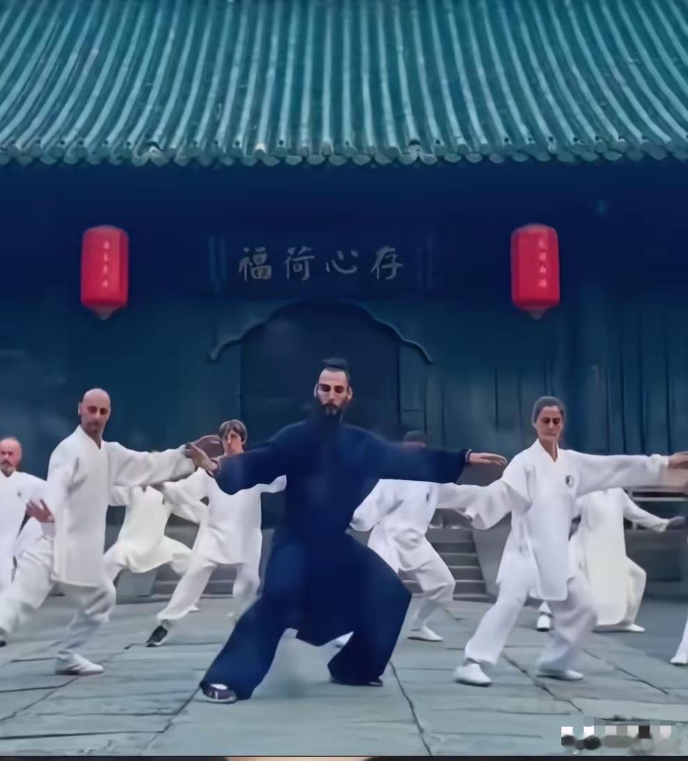 四年的时间，武当山的洋人学员从360人暴涨到22,000人，今年上半年又增了5成