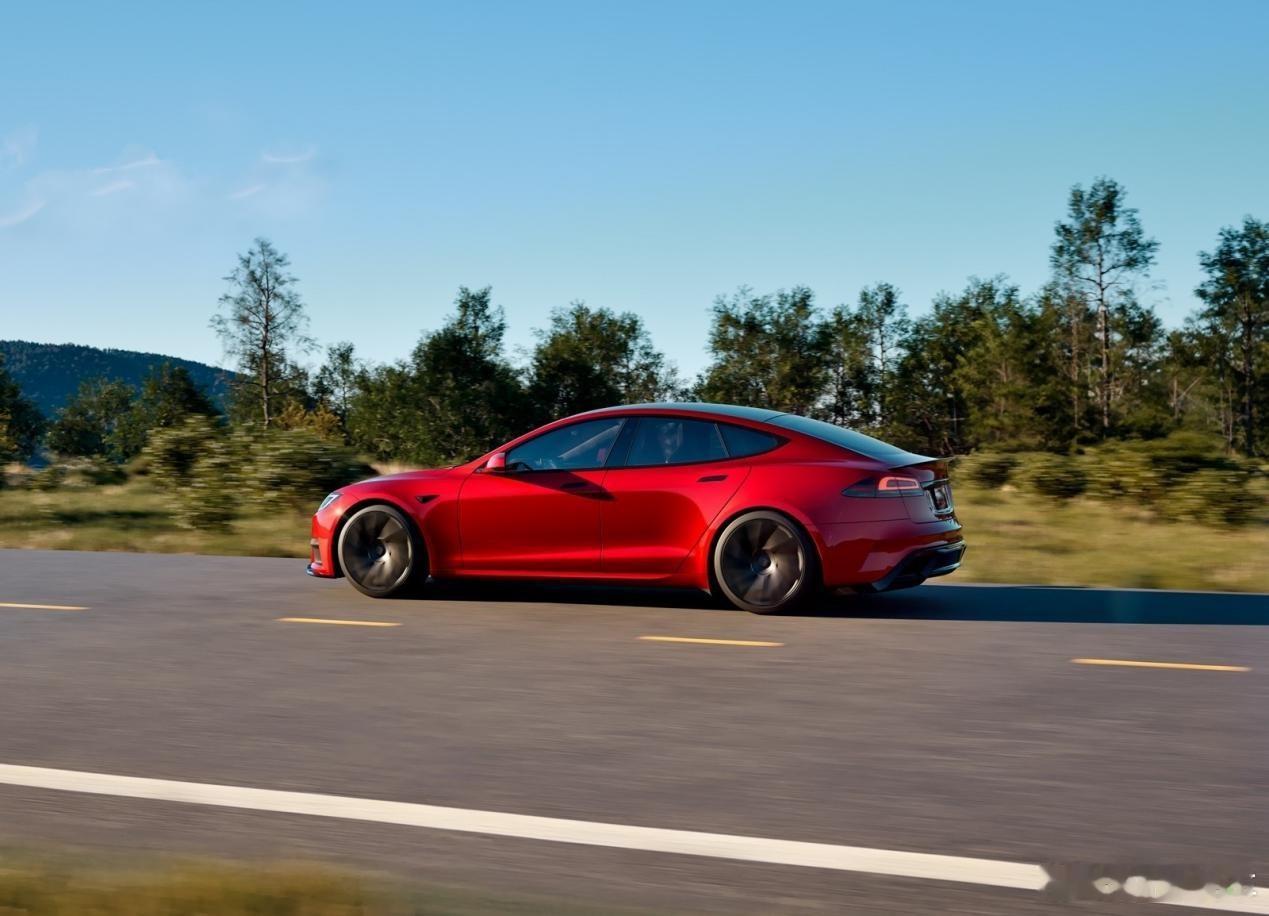 百万特斯拉回归，全球限量350台，红车漆还要加价3万美元，值么？当传统豪华车企还