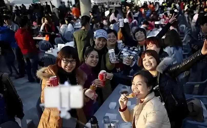 韩国这次算是祭出了大招！
 
3月30日，韩国直接下了血本，一口气对北上广深等1