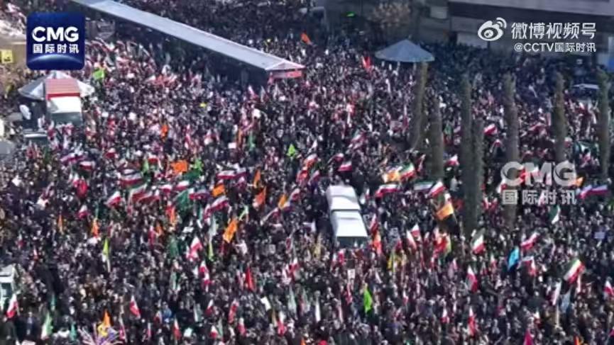 伊朗的局势大反转，哈梅内伊似乎又做到了！消息称，伊朗各地数十万民众当天走上街头举