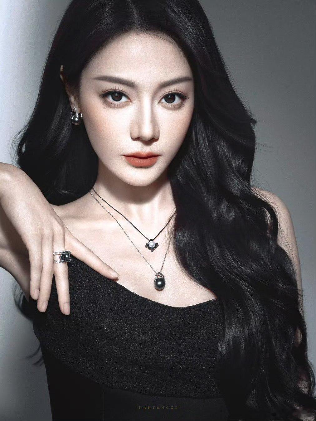 迪丽热巴王一博早期广告短片内娱现役最强星光女 