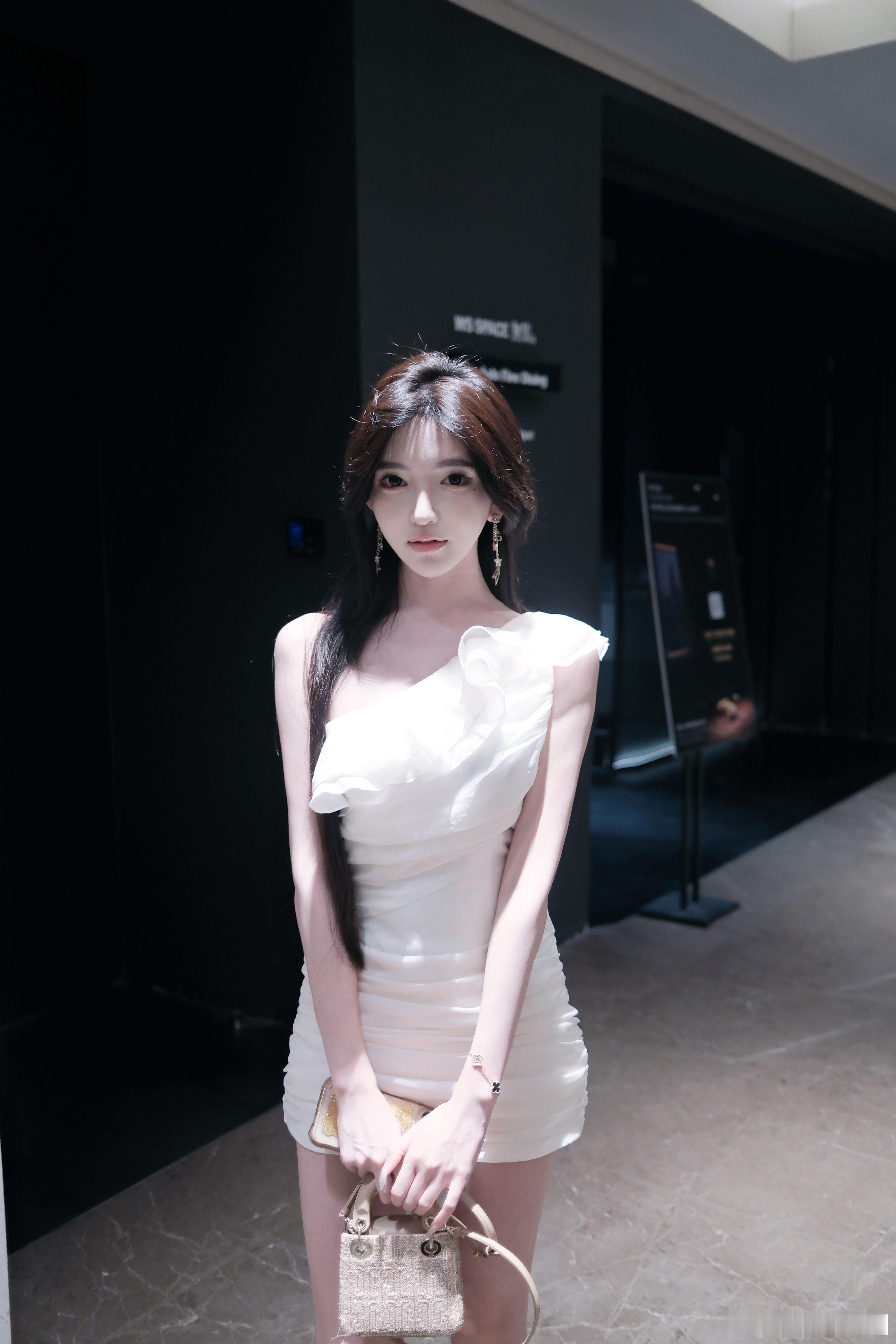 ✨ ​​​
