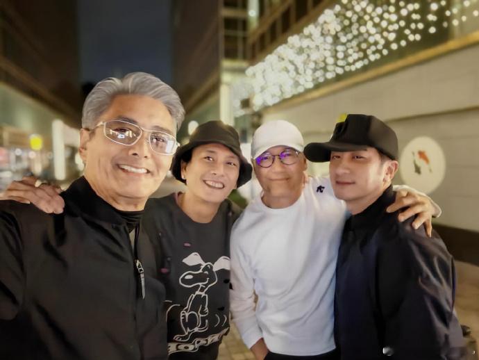 周润发苗侨伟黄宗泽佘诗曼吴卓羲等新年聚会周润发苗侨伟黄宗泽佘诗曼吴卓羲等聚会合照