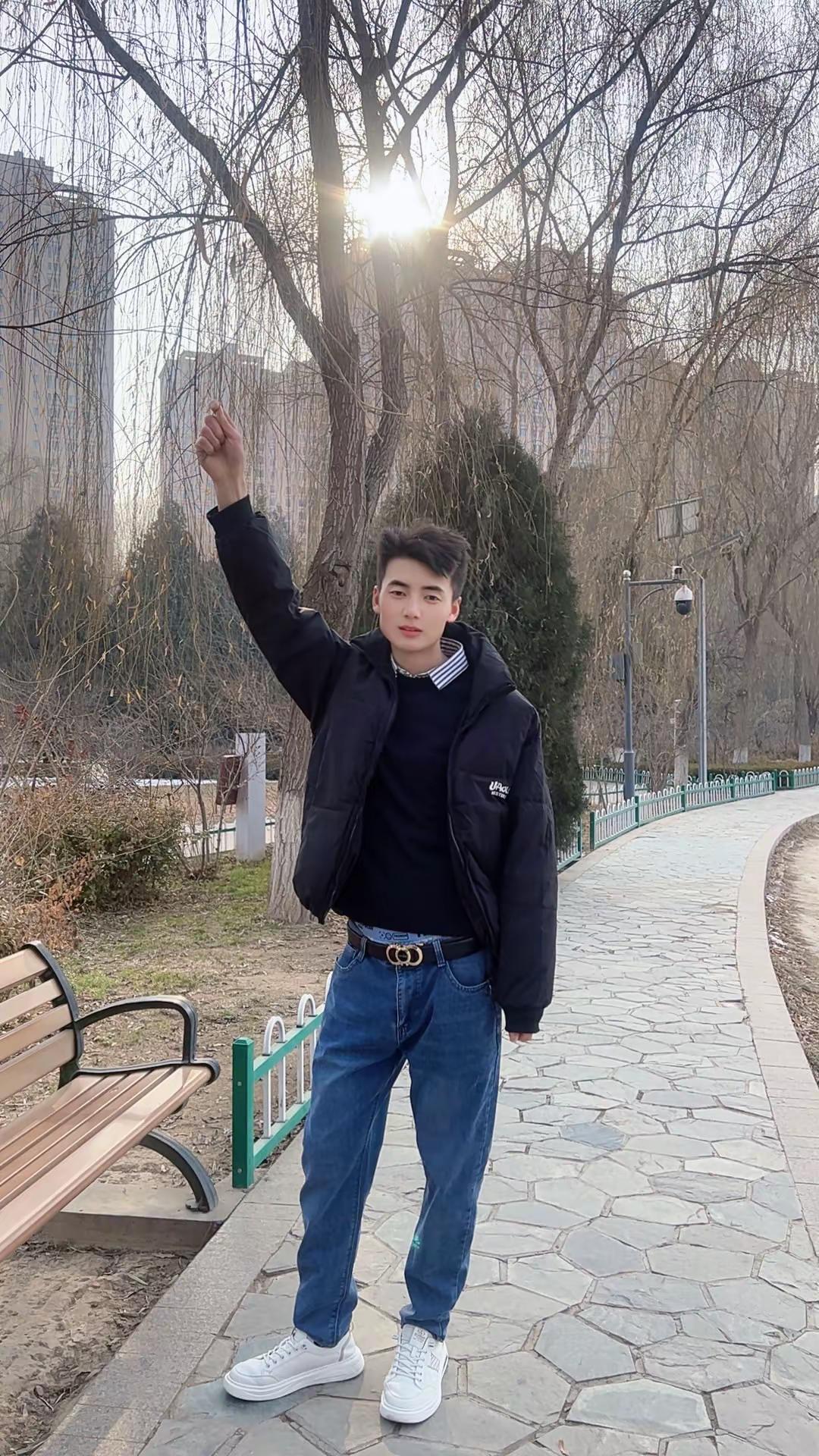 城市户外穿搭指南