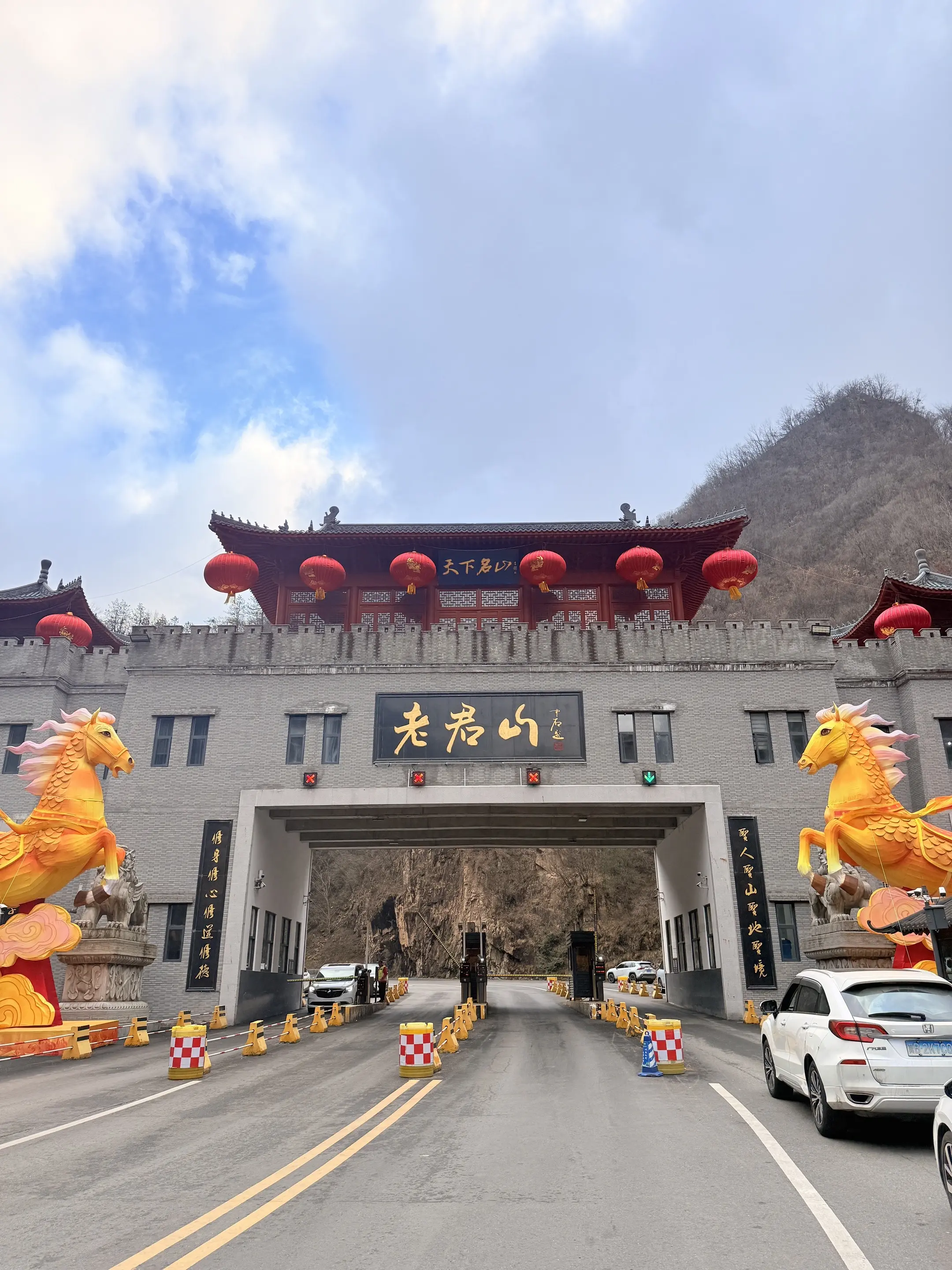 我渐渐读懂了因果，明白了天道，再也不羡慕那些看上去什么都有的人，因为你...