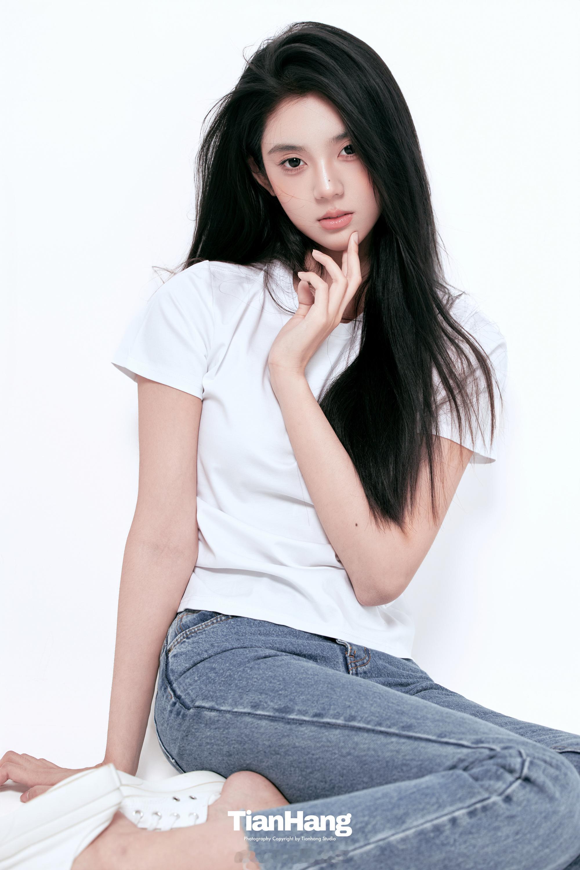✨棚拍分享极简镜头下 记录最本真的自己💫天航工作室韩系少女心棚拍见组照肖像模卡