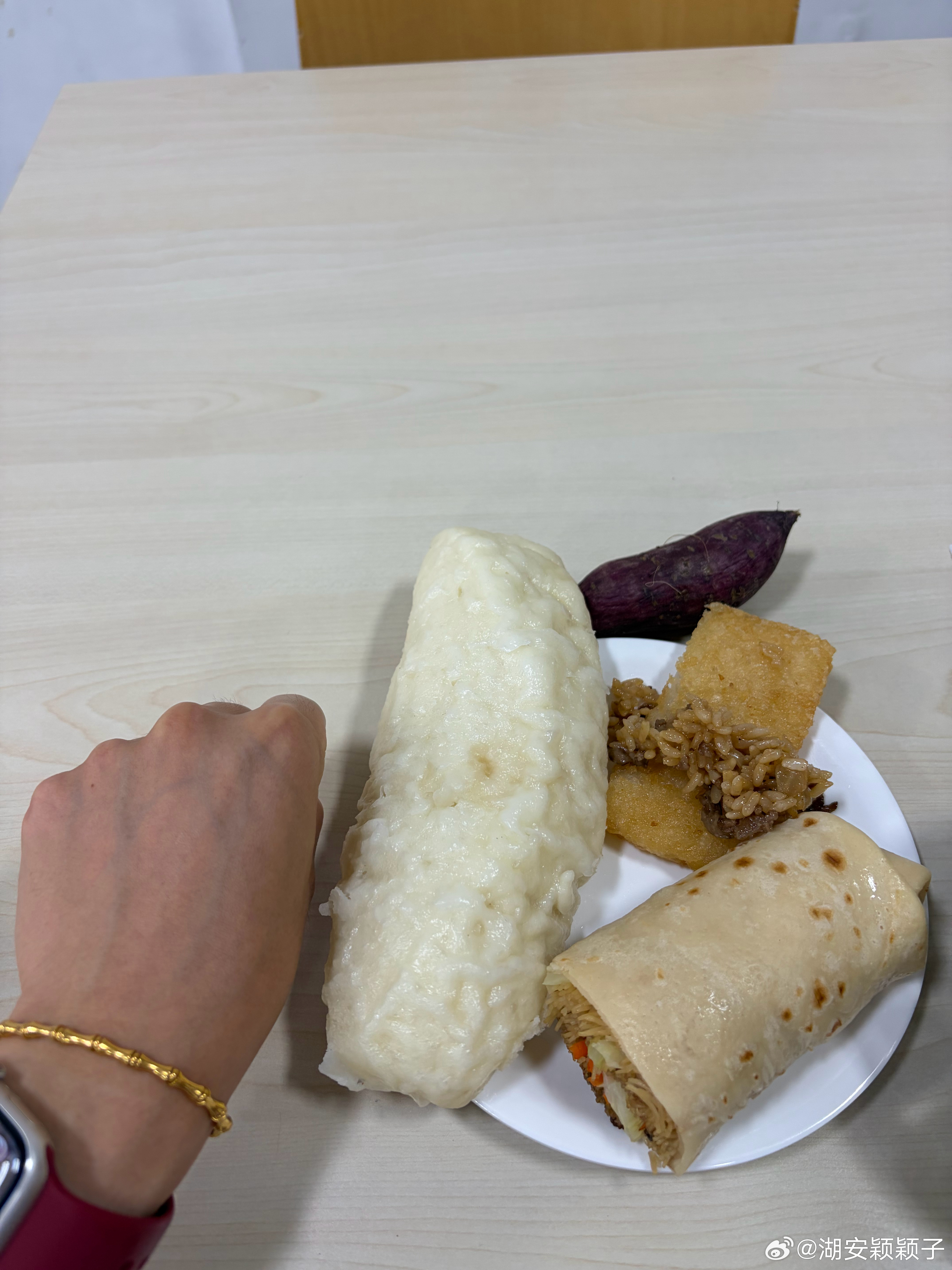 大馒头还有好久没吃过的糍粑 ​​​