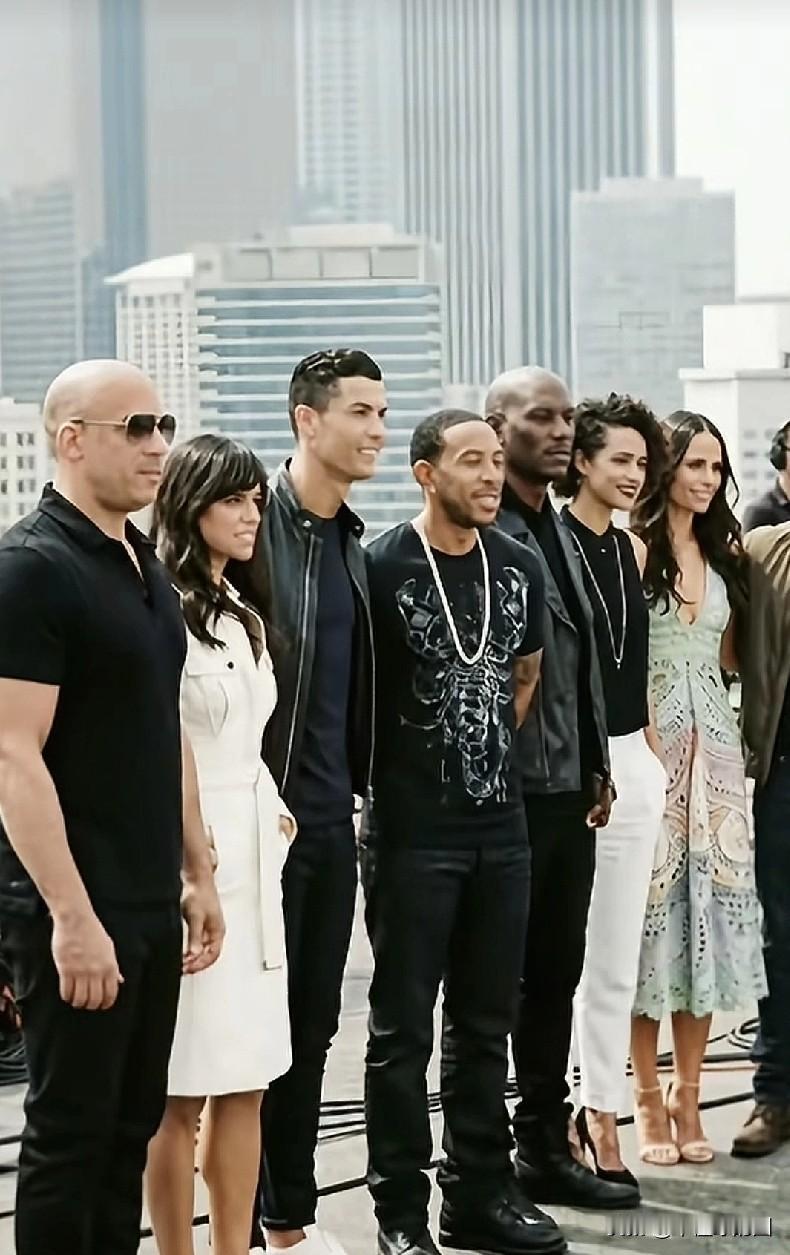 C罗进军影视圈，加盟速度与激情11，现已进组拍摄，预计26年中旬上映。
网传c罗