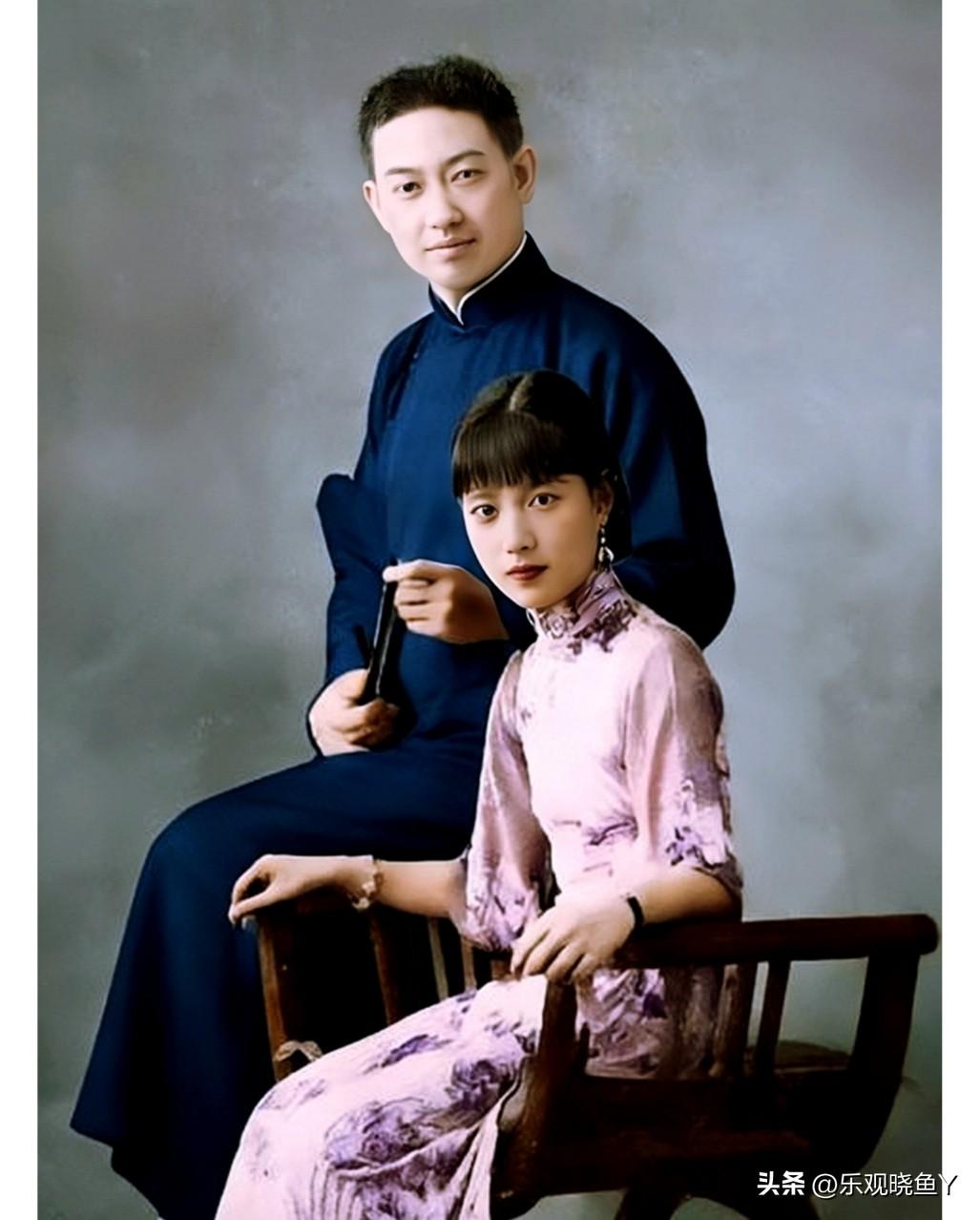 这是梅兰芳和孟小冬订婚时的一张合影老照片，拍摄于一九二七年的北京。这而非演戏，确