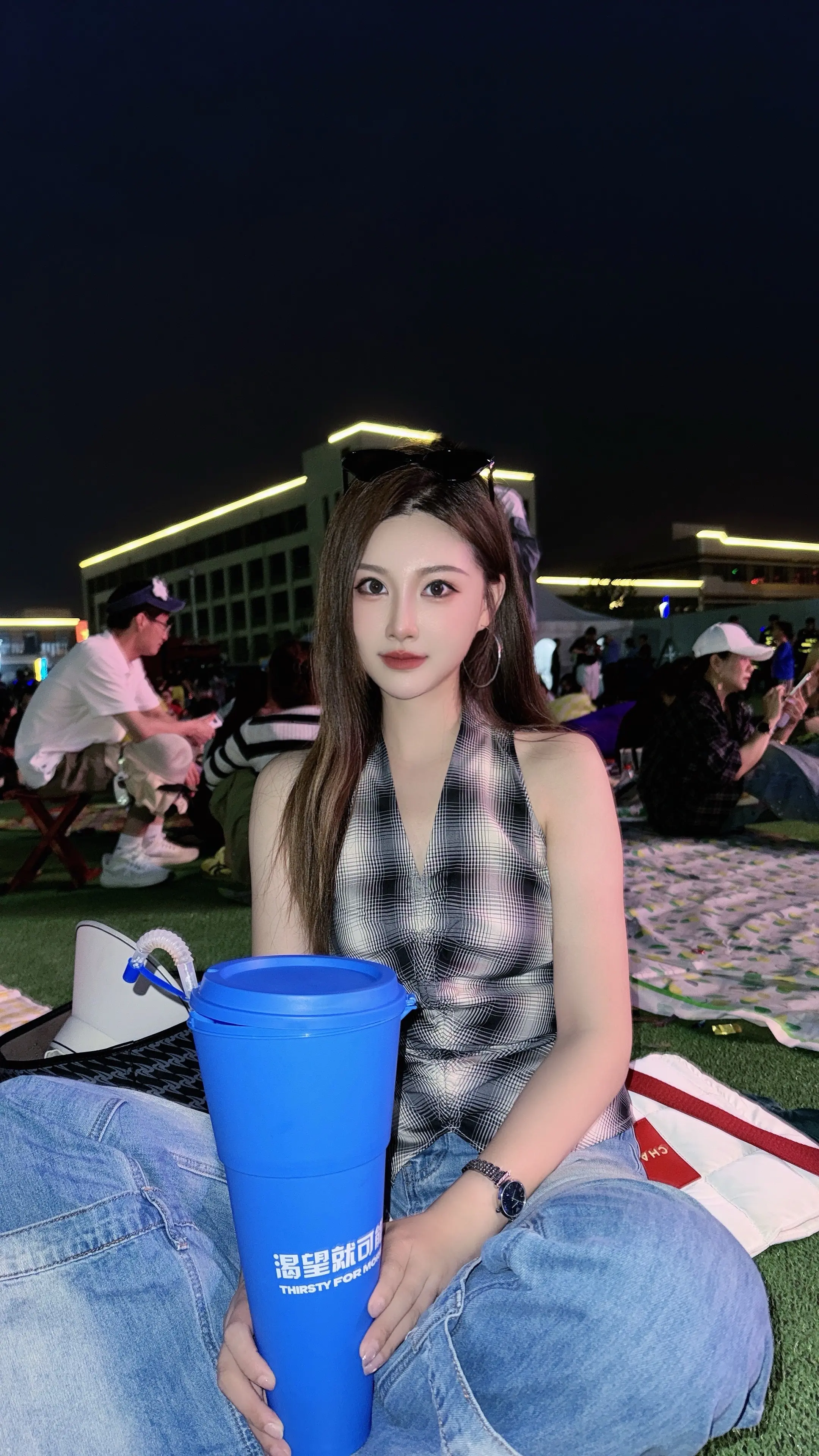 永远都像初次见你，那样使我荡漾~