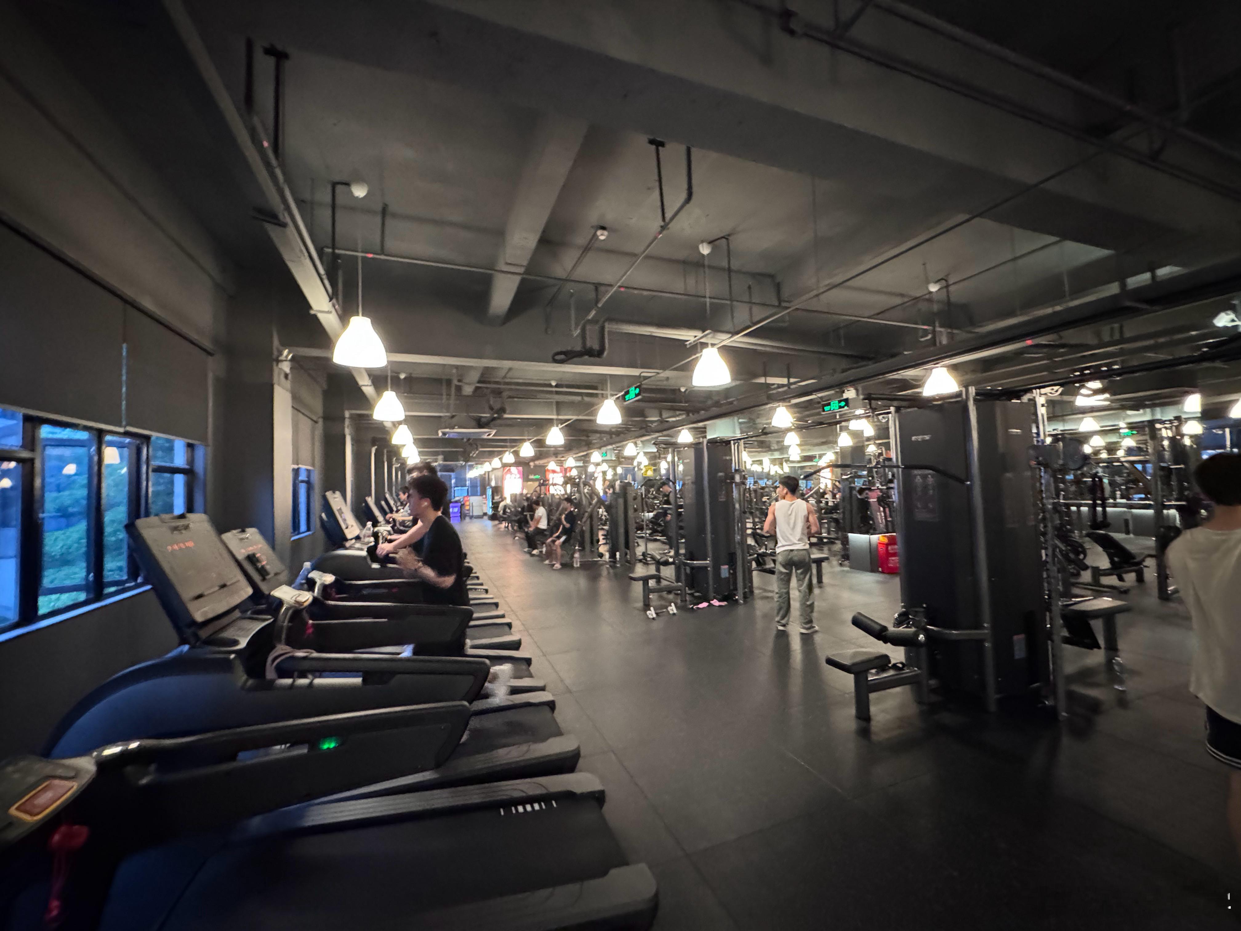 2026第41练🏋️♂️家里躺了两天….一看一周没练了赶紧出门 