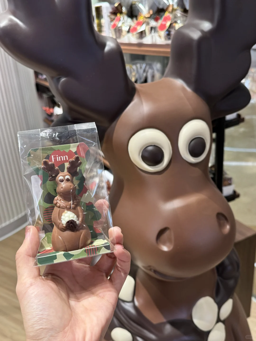 广州太古汇惊现巨型巧克力麋鹿🫎