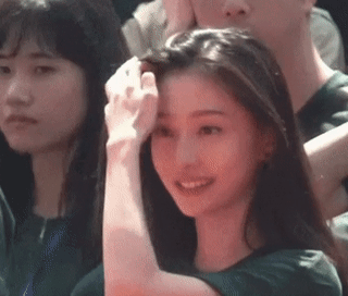 天啊，可以当郑爽的替代品了[哆啦A梦吃惊] ​​​