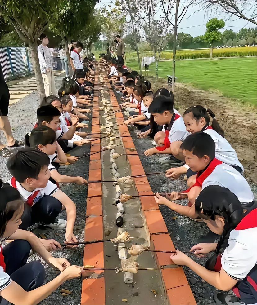 学校组织的活动是好的，可是这样子能烤的熟吗？