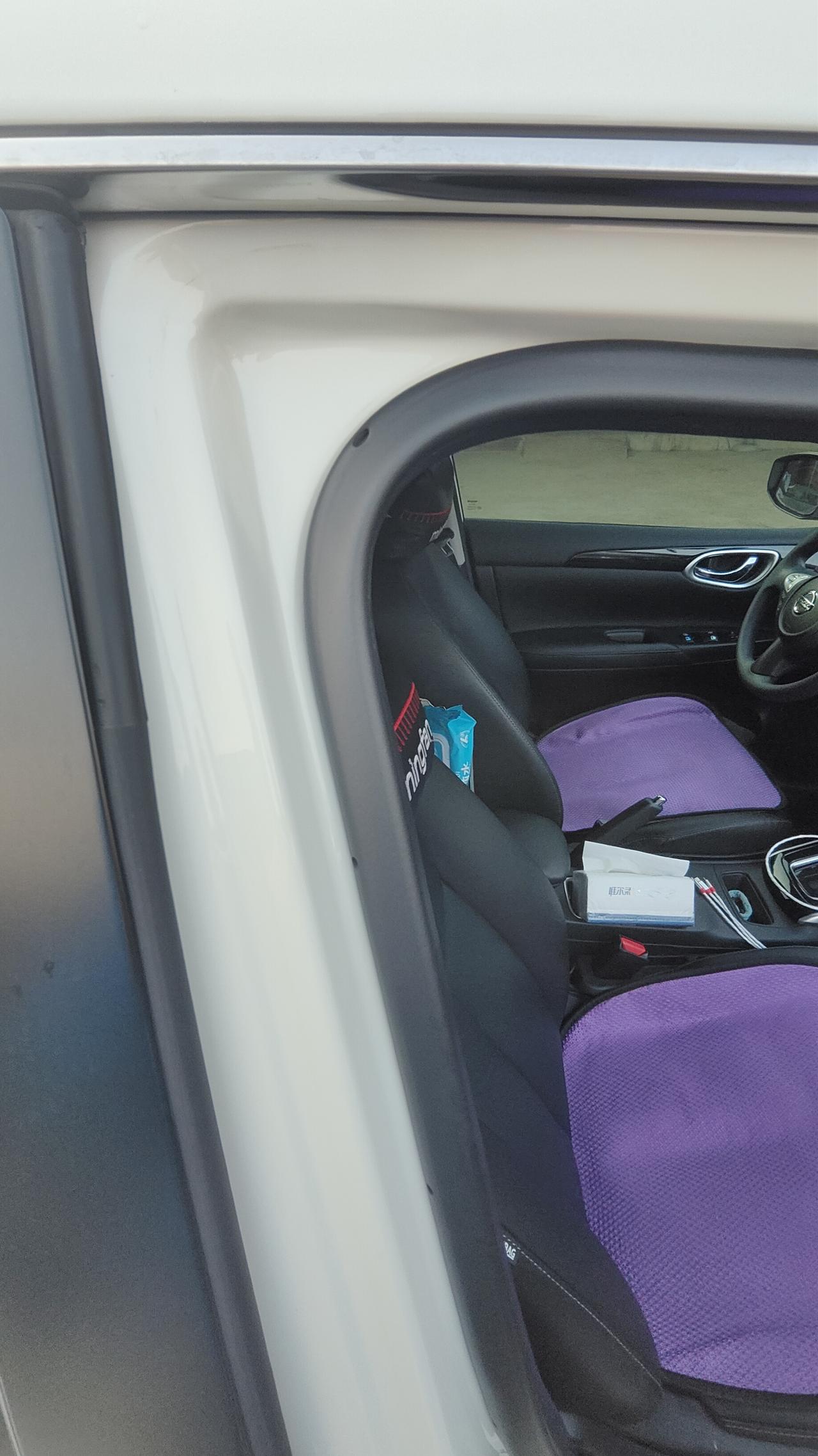 车门密封条
有什么作用呢？